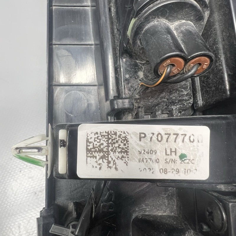 92409M7700 KIA FORTE CENTER TAIL LIGHT 2022 2023 2024 OEM 92409M7700