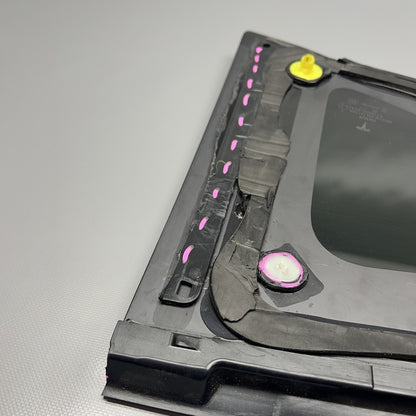 1621162-70-D TESLA MODEL Y QUARTER GLASS LEFT REAR 2020 2021 2022 2023 OEM 1621162-70-D