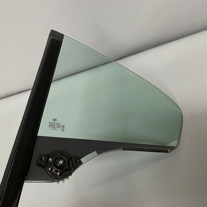 M6 BMW M6 650 GRAN COUPE RIGHT REAR GLASS FIXED 2012 2013 2014 2015 2016 2017 2018