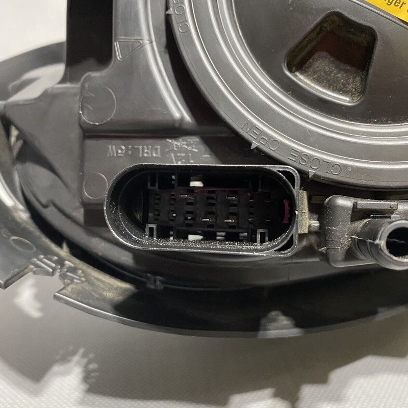PORSCHE MACAN HEADLIGHT RIGHT PASSENGER XENON 95B941032FL 2015 2016 20