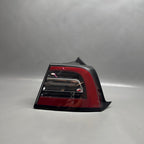 TESLA MODEL Y TAIL LIGHT RIGHT PASSENGER 2020 2021 2022 2023 2024 OEM