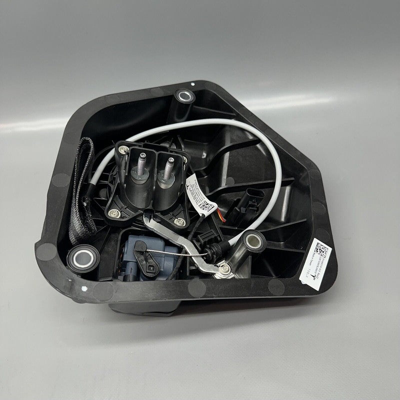 1490374-10-E TESLA MODEL Y CHARGER PORT INLET 2020 2021 2022 2023 2024 OEM 1490374-10-E
