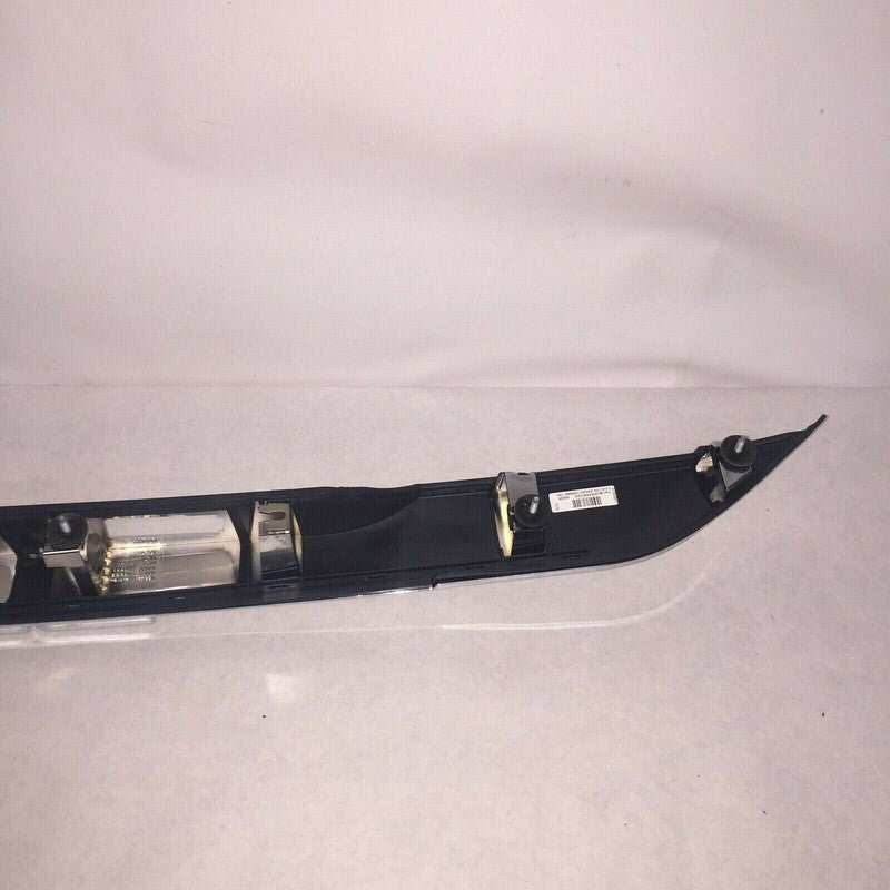 84286376 GMC ACADIA TRUNK LID TRIM MOULDING 84286376 2017 2018 CHROME OEM