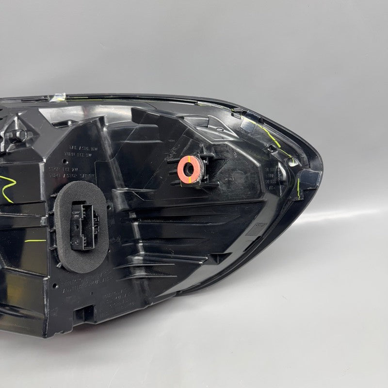 BMW X3 TAIL LIGHT LEFT DRIVER 2022 2023 2024 LED OEM 3946304907