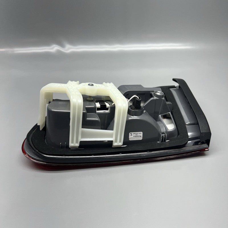 A2539061300 MERCEDES BENZ GLC300 TAIL LIGHT INNER LEFT DRIVER 2016 2017 2018 2019 OEM