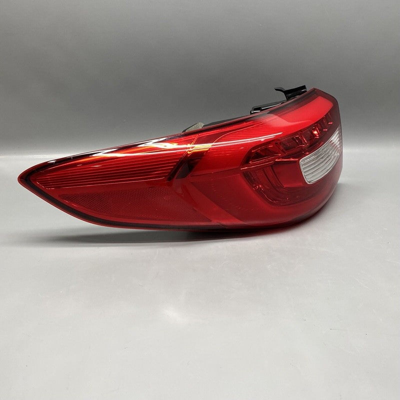 92401-C2100 HYUNDAI SONATA TAIL LIGHT LEFT DRIVER 2015 2016 2017 LED OEM 92401-C2100