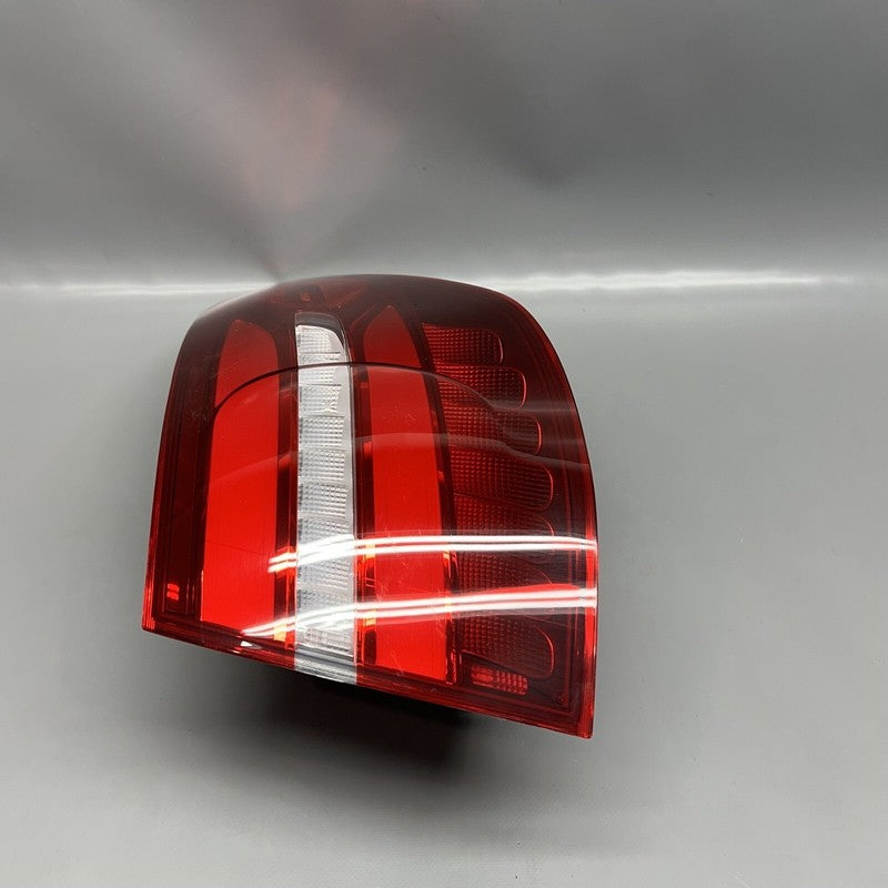 MERCEDES BENZ GLC300 TAIL LIGHT RIGHT PASSENGER 2016 17 18 2019 LED A2