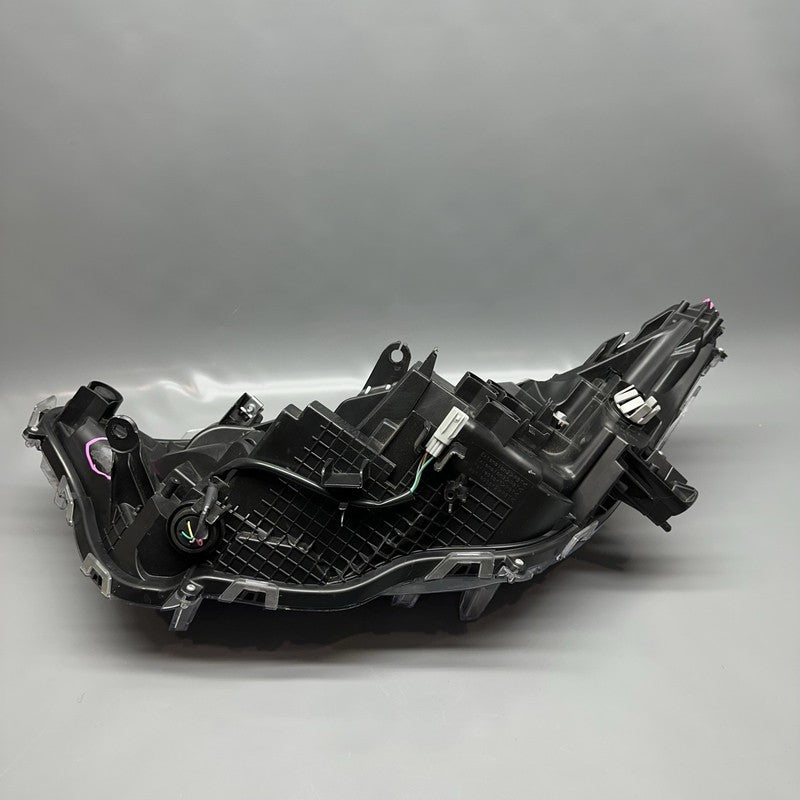 RAV 4 TOYOTA RAV 4 HEADLIGHT RIGHT PASSENGER 2022 2023 2024 LED OEM