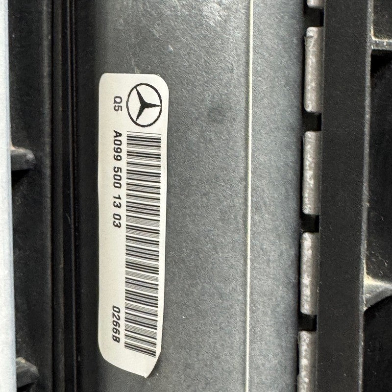 A0995001303 MERCEDES BENZ  GLS450 COOLING RADIATOR 2012-2014 2015 2016 2017 2018 2019 OEM