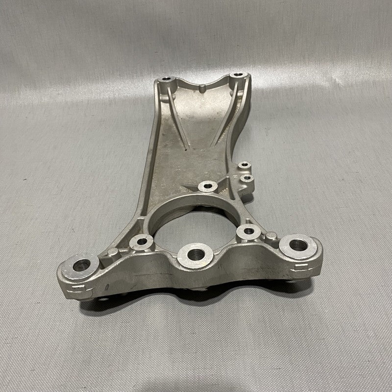 670003632 MASERATI GHIBLI QUATTROPORTE TRANSMISSION MOUNT BRACKET 2014 2015 2016 OEM