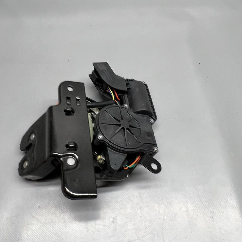 1500604-00-B TESLA MODEL Y 3 LIFTGATE CINCH LATCH 2017 2018 2019 2020 2021 2022 2023 OEM