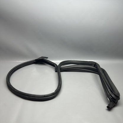 1090511-00-D TESLA MODEL 3 DOOR SEAL LEFT REAR 2017 2018 2019 2020 OEM 1090511-00-D