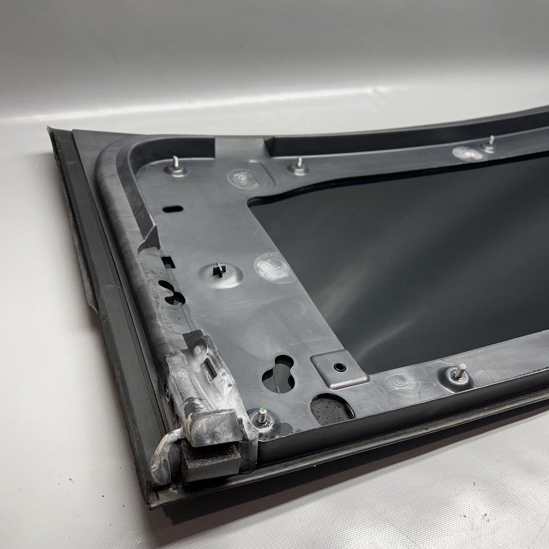 1034902-00-J TESLA MODEL X FALCON DOOR ROOF GLASS LEFT REAR 2016 17 18 19 2020 1034902-00-J