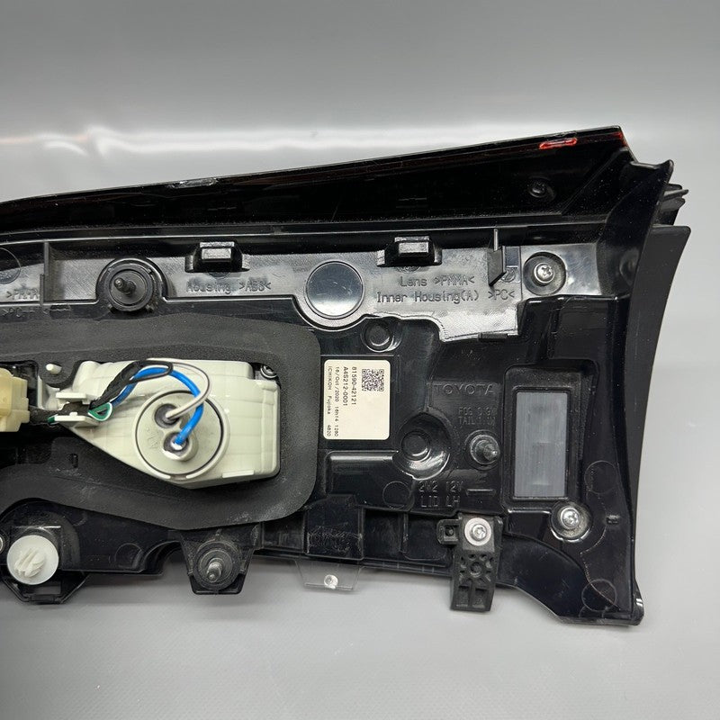 TOYOTA RAV4 TAIL LIGHT INNER LEFT DRIVER 2019 2020 2021 OEM 81590-4212