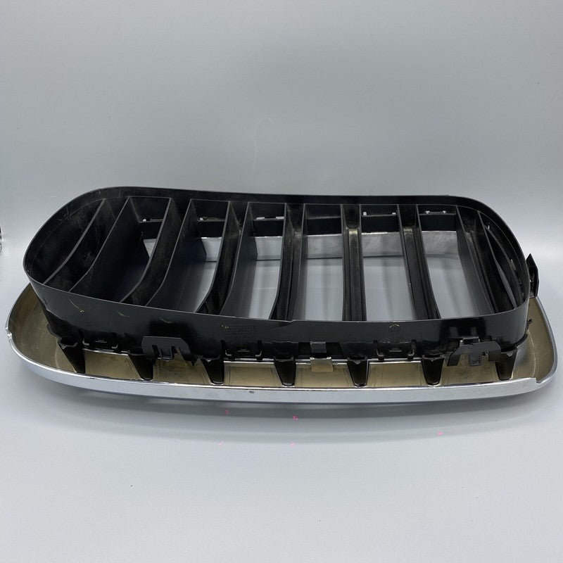 51117309775-02 BMW X5 GRILLE RIGHT SIDE F15 51117309775-02 OEM 2015 2016 2017