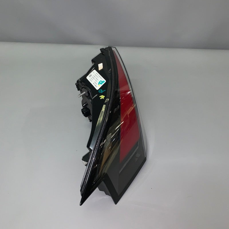 1034332-00-A TESLA MODEL X TAIL LIGHT LEFT DRIVER 1034332-00-A 2015 2016 2017 2018 2019 OEM