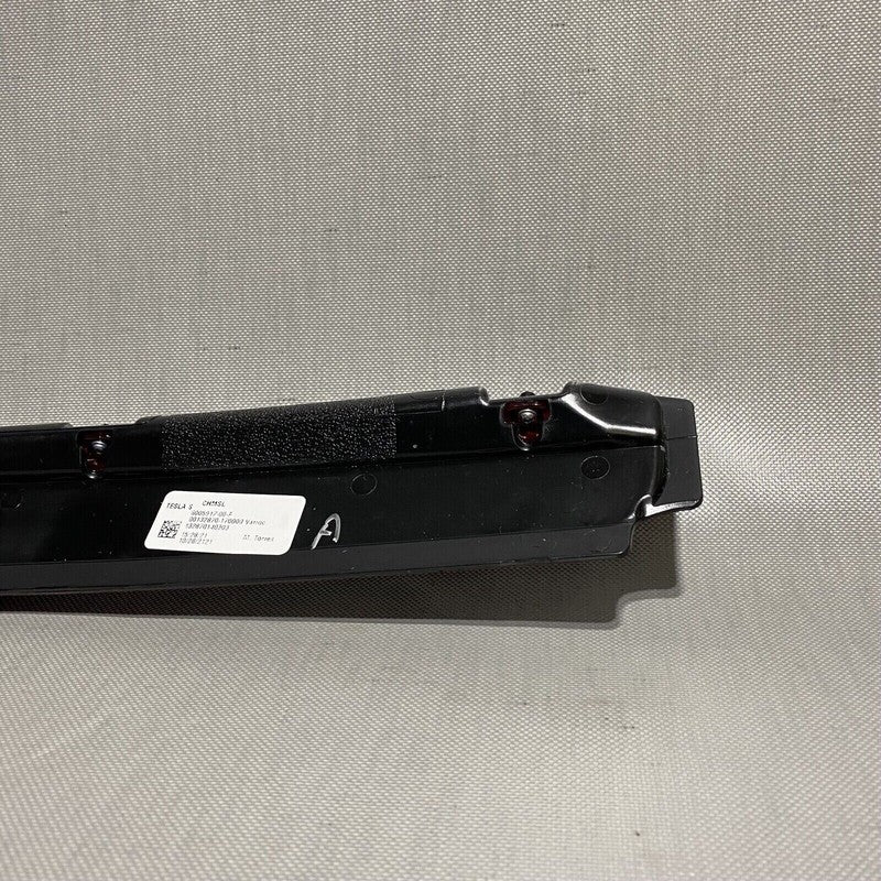 TESLA MODEL S REAR 3RD BRAKE LIGHT LED 6005917-00F 2016 2017 2018 2019