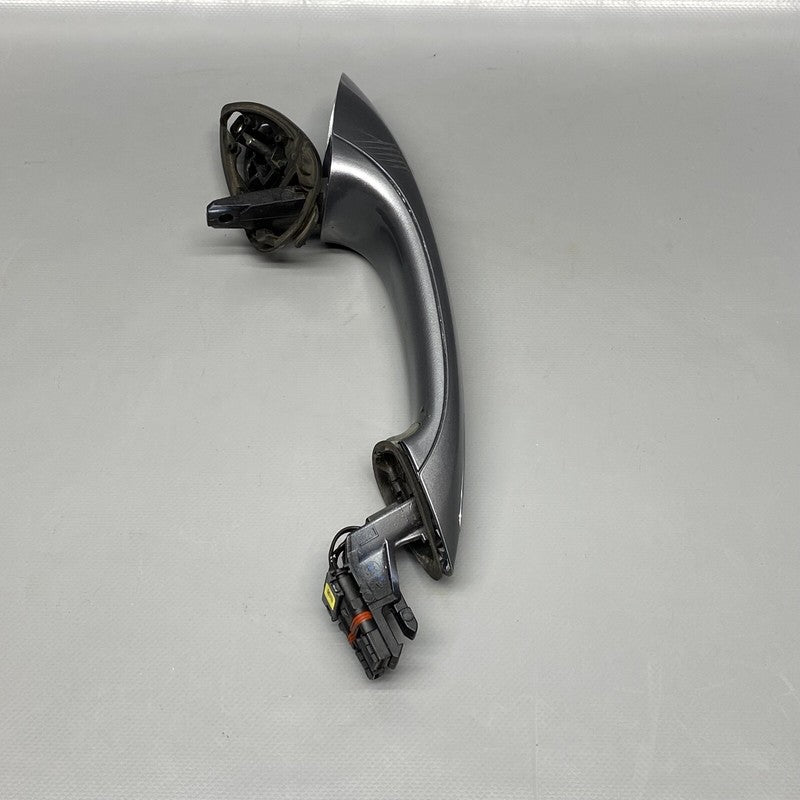 7305283 BMW 528 DOOR HANDLE RIGHT REAR KEYLESS 2014 2015 2016 F10 OEM 7305283