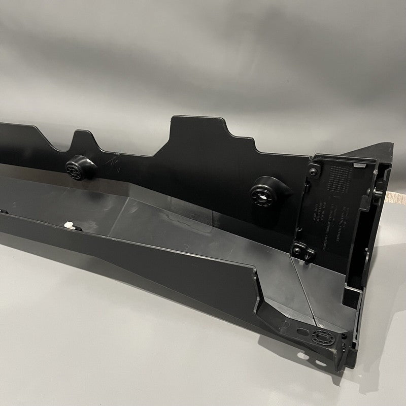 1816597-00- C TESLA CYBERTRUCK ROCKER MOLDING LEFT DRIVER 2024 2025 OEM 1816597-00-C