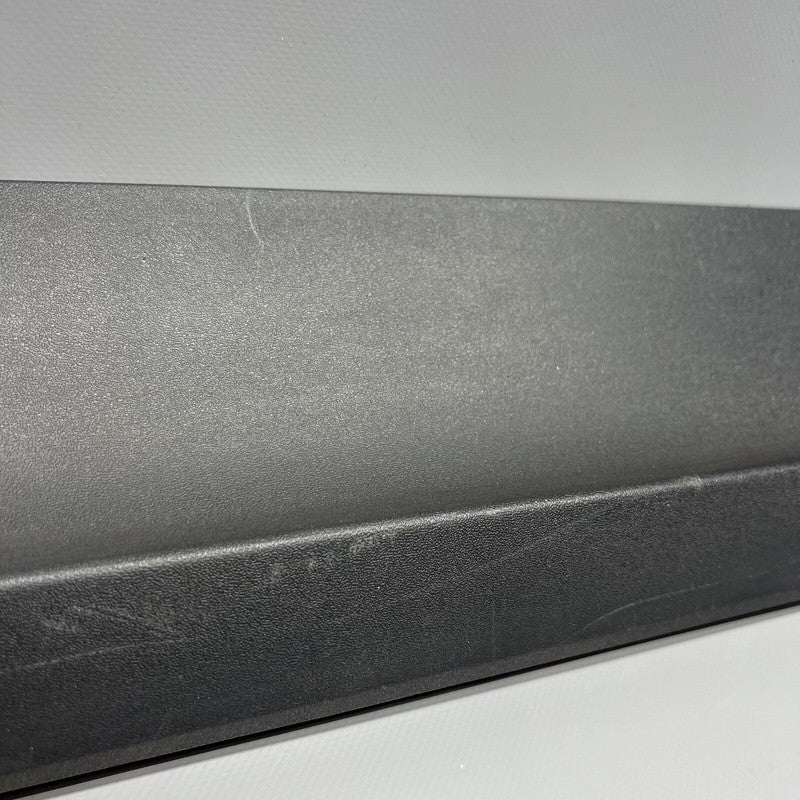 9Y0837096 PORSCHE CAYENNE DOOR MOLDING RIGHT FRONT 2019 2020 2021 2022 OEM 9Y0837096