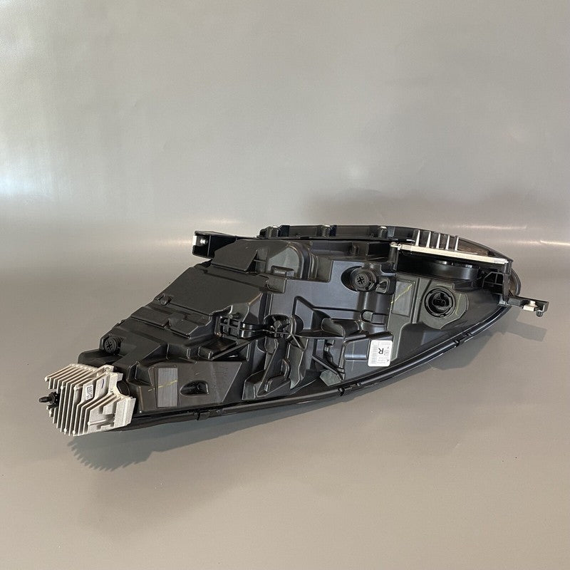 1077372-00-L TESLA MODEL 3 HEADLIGHT RIGHT PASSENGER LED 1077372-00-L 2017 2018 2019 2020 OEM