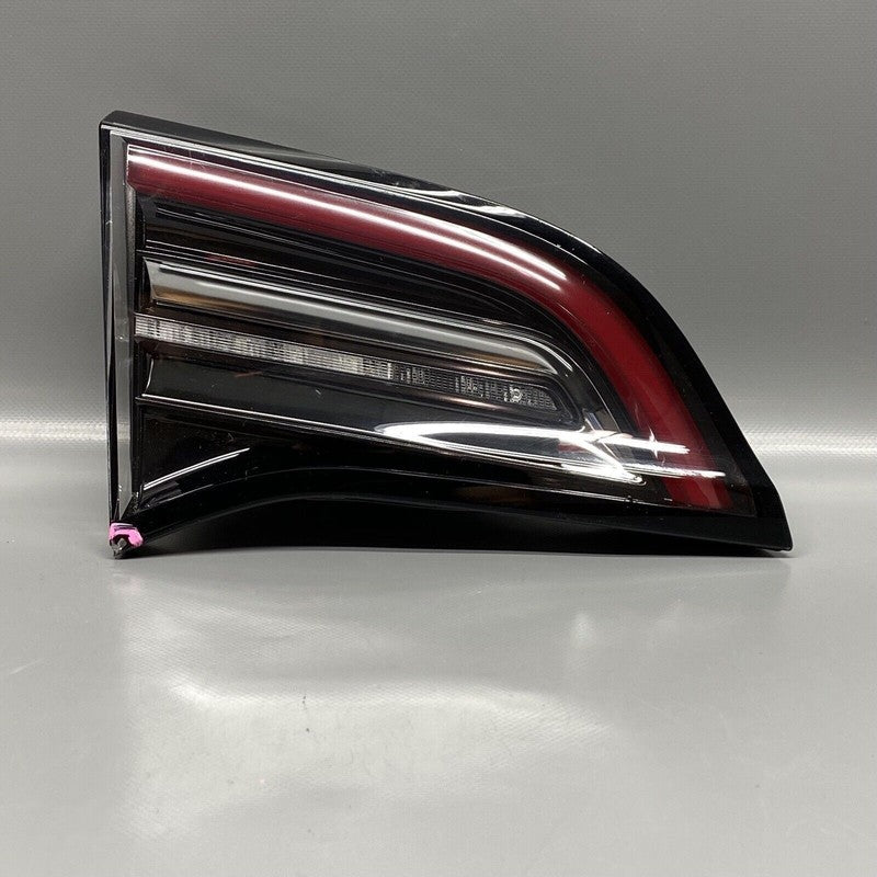 TESLA MODEL 3,Y TAIL LIGHT TRUNK LEFT DRIVER 1077401-96-C 2018 19 20 2