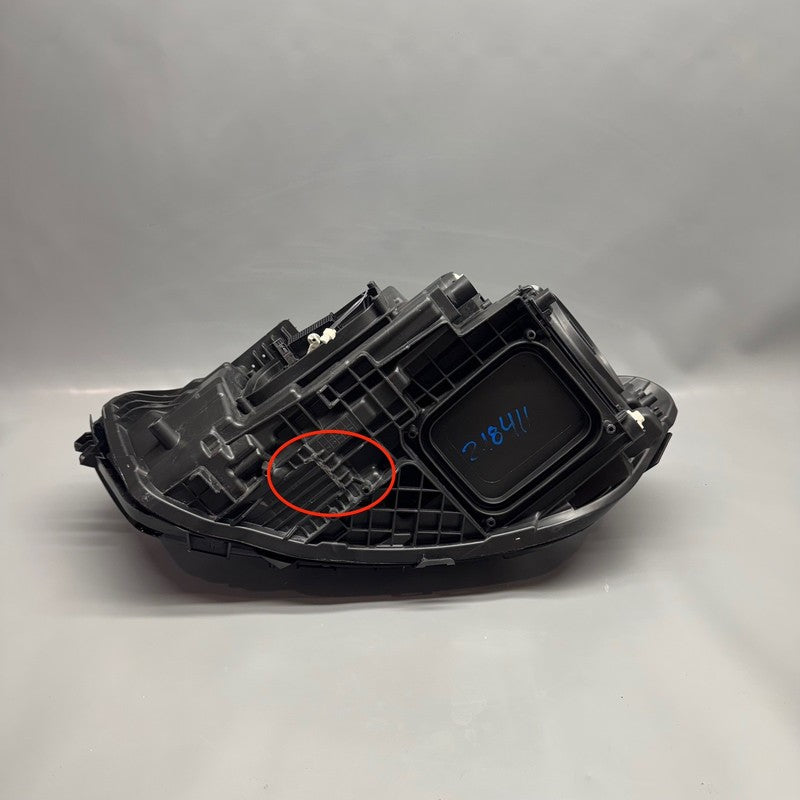 MERCEDES BENZ A220 A250 HEADLIGHT RIGHT PASSENGER 2019-2022 LED OEM A1