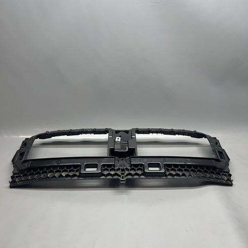 9498817 BMW I4 FRONT AIR SHUTTER FRAME 2022 2023 2024 OEM 9498817