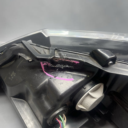 TOYOTA CAMRY HEADLIGHT RIGHT PASSENGER 2018 2019 2020 OEM