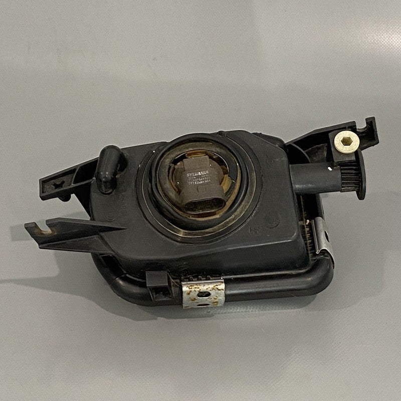 2038201156 MERCEDES BENZ CLK350 FOG LIGHT LEFT DRIVER 2038201156 2003 2004 2005 2006 OEM