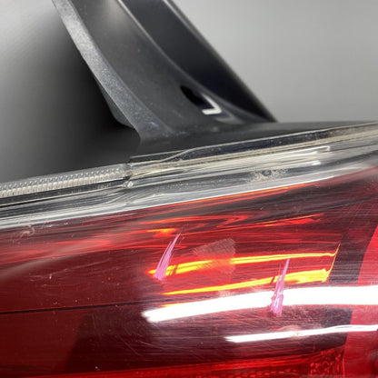 84201-SG051 SUBARU FORESTER TAIL LIGHT LEFT DRIVER 84201-SG051 2014 2015 2016 OEM