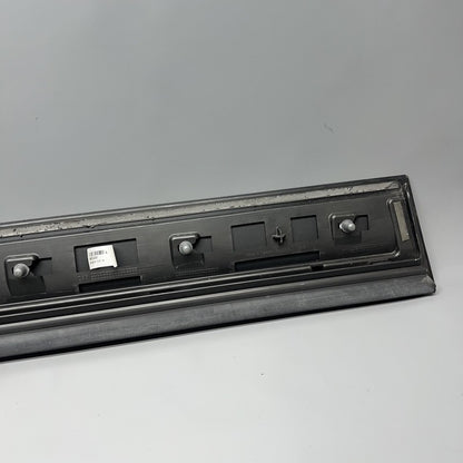 9Y0837096 PORSCHE CAYENNE DOOR MOLDING RIGHT FRONT 2019 2020 2021 2022 OEM 9Y0837096