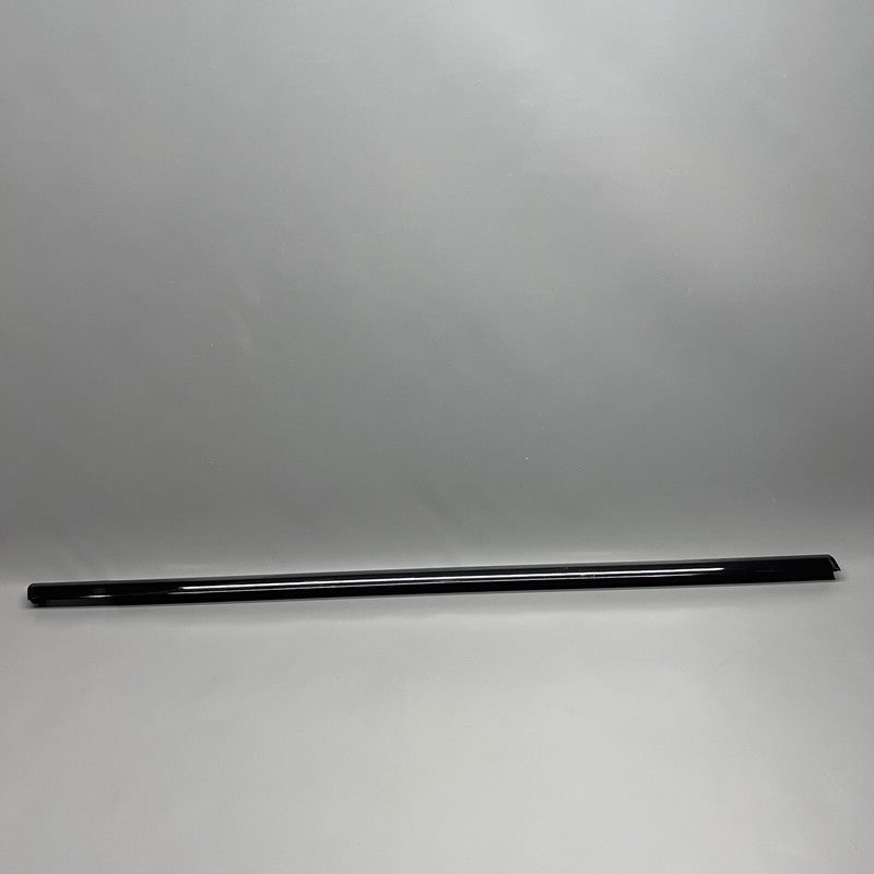 4KE837476A AUDI E-TRON WINDOW BELT MOLDING LEFT FRONT 2019 2020 2021 OEM 4KE837476A