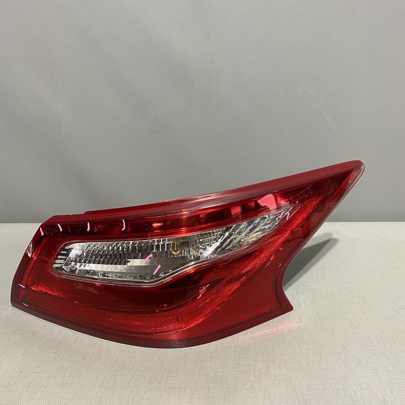 NISSAN ALTIMA TAIL LIGHT RIGHT PASSENGER 2016 2017 2018 OEM