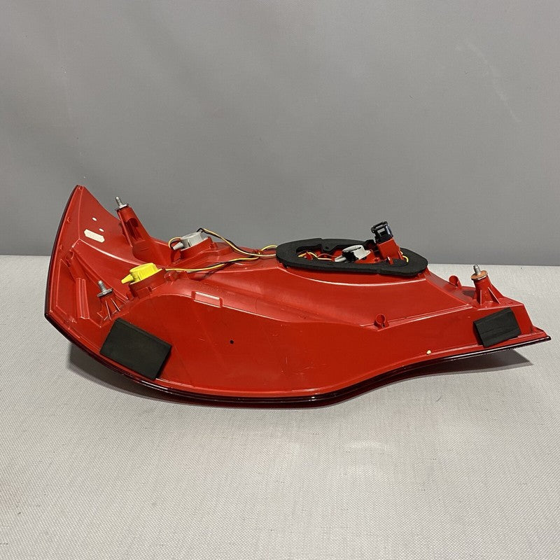 4L0945094A AUDI Q7 TAIL LIGHT RIGHT PASSENGER 4L0945094A 2007 2008 2009 OEM