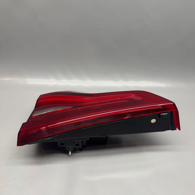 BMW X3M TAIL LIGHT RIGHT INNER PASSENGER 2018 2019 2020 2021 OEM LED 8