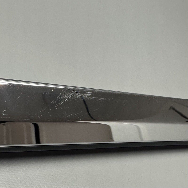 1098684-00-D TESLA MODEL X DOOR WINDOW MOLDING RIGHT FRONT 2015 16 17 18 19 20 21 22 2023 OEM