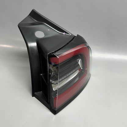 1077398-00-H TESLA MODEL 3 TAIL LIGHT RIGHT PASSENGER 2017 2018 2019 2020 2021 1077398-00-H