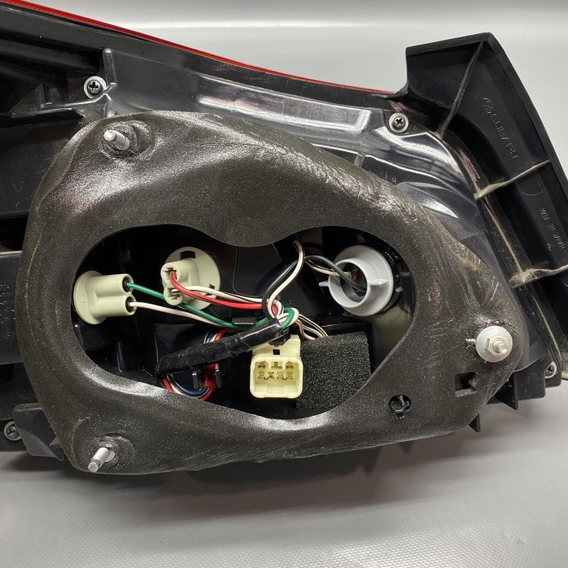 84201VA020 SUBARU WRX STI TAIL LIGHT RIGHT SIDE 84201VA020 2015 16 17 18 19 20 2021 OEM