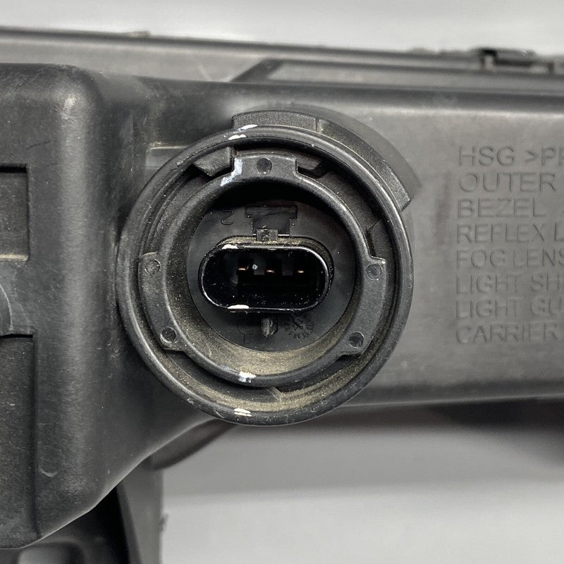 1077391-00-C TESLA MODEL 3 FOG LIGHT LEFT DRIVER 2017 2018 2019 2020 2021 2022 1077391-00-C