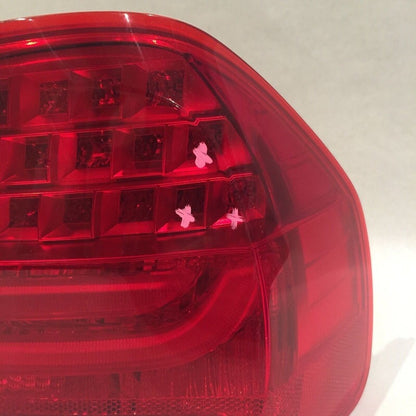 7154158 BMW 328 RIGHT SIDE TAIL LIGHT 4 DOOR 335 2009 2010 2011 OEM 3 LEDS NOT WORKING