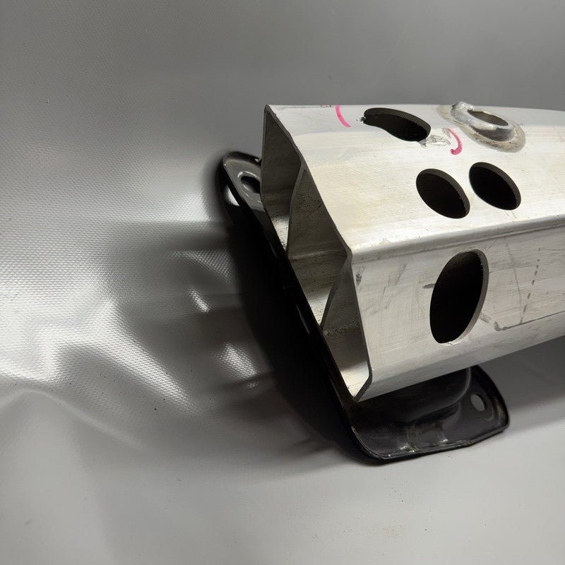 1487616-00-B TESLA MODEL Y REINFORCEMENT REAR 2020 2021 2022 2023 OEM 1487616-00-B