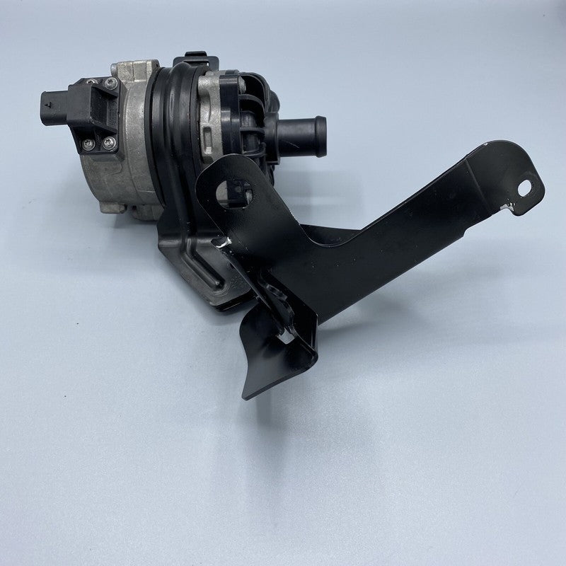 AUDI A6 WATER PUMP 8K0965567 2012 2013 2014 2015 OEM