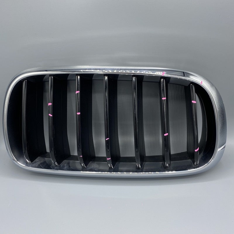 51117309775 BMW X5 GRILLE RIGHT SIDE F15 51117309775 OEM 2015 2016 2017 