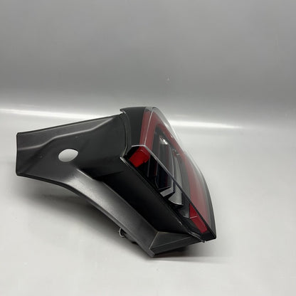 1502087-00-D TESLA MODEL Y TAIL LIGHT RIGHT PASSENGER 2020 2021 2022 2023 LED 4 PIN OEM