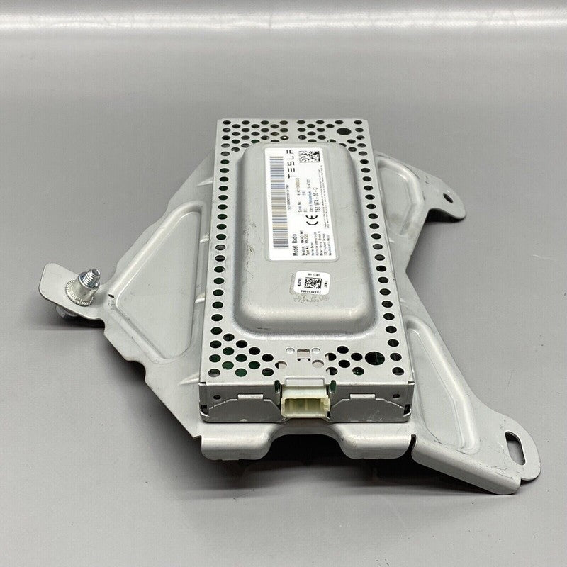 1527974-00-C TESLA MODEL Y RADIO FM CONTROL MODULE 2020 2021 2022 2023 OEM 1527974-00-C