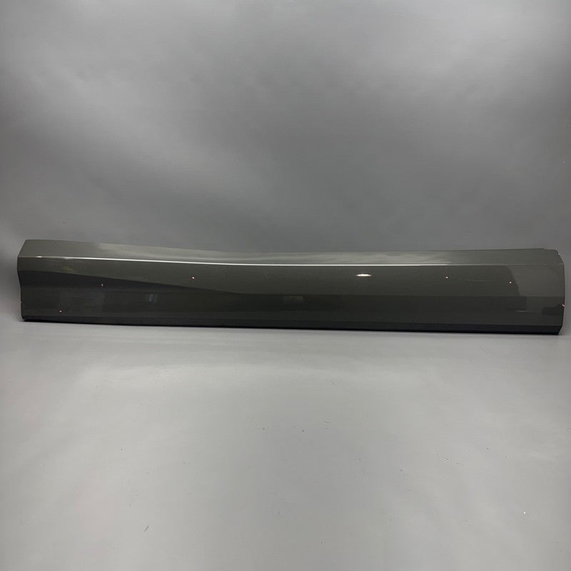 AUDI Q3 DOOR TRIM MOLDING RIGHT FRONT 2019 2020 2021 2022 OEM 83A85396