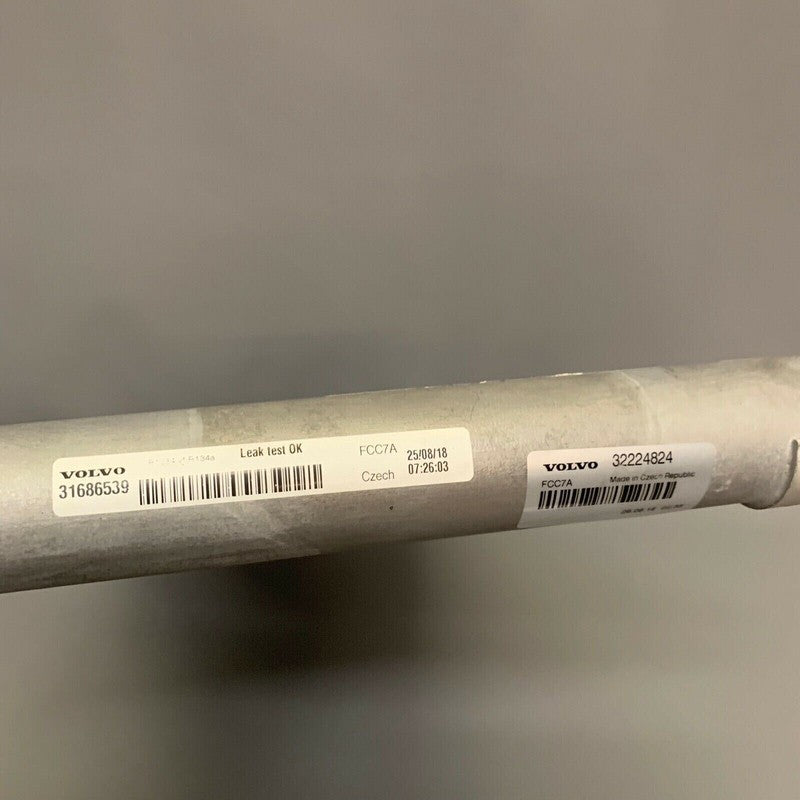 32224824  /  31686539 VOLVO XC90 S90 AC CONDENSER 2017 2018 2019 OEM 32224824  /  31686539