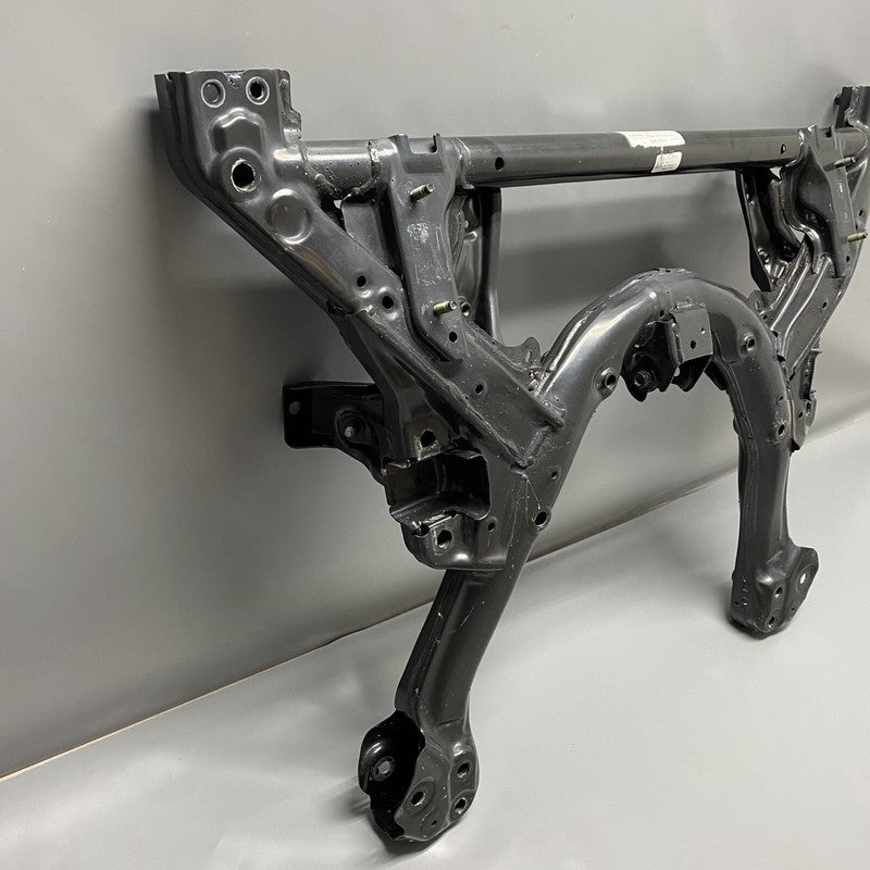 1044531-00-B TESLA MODEL Y SUBFRAME CROSSMEMBER FRONT 1044531-00-B 2020 2021 2022 2023 OEM