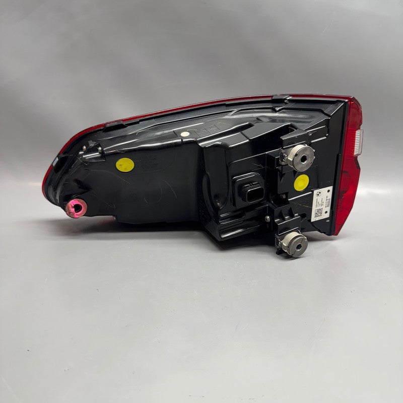 BMW X7 TAIL LIGHT RIGHT PASSENGER 2019 2020 2021 2022 OEM H45A164A605
